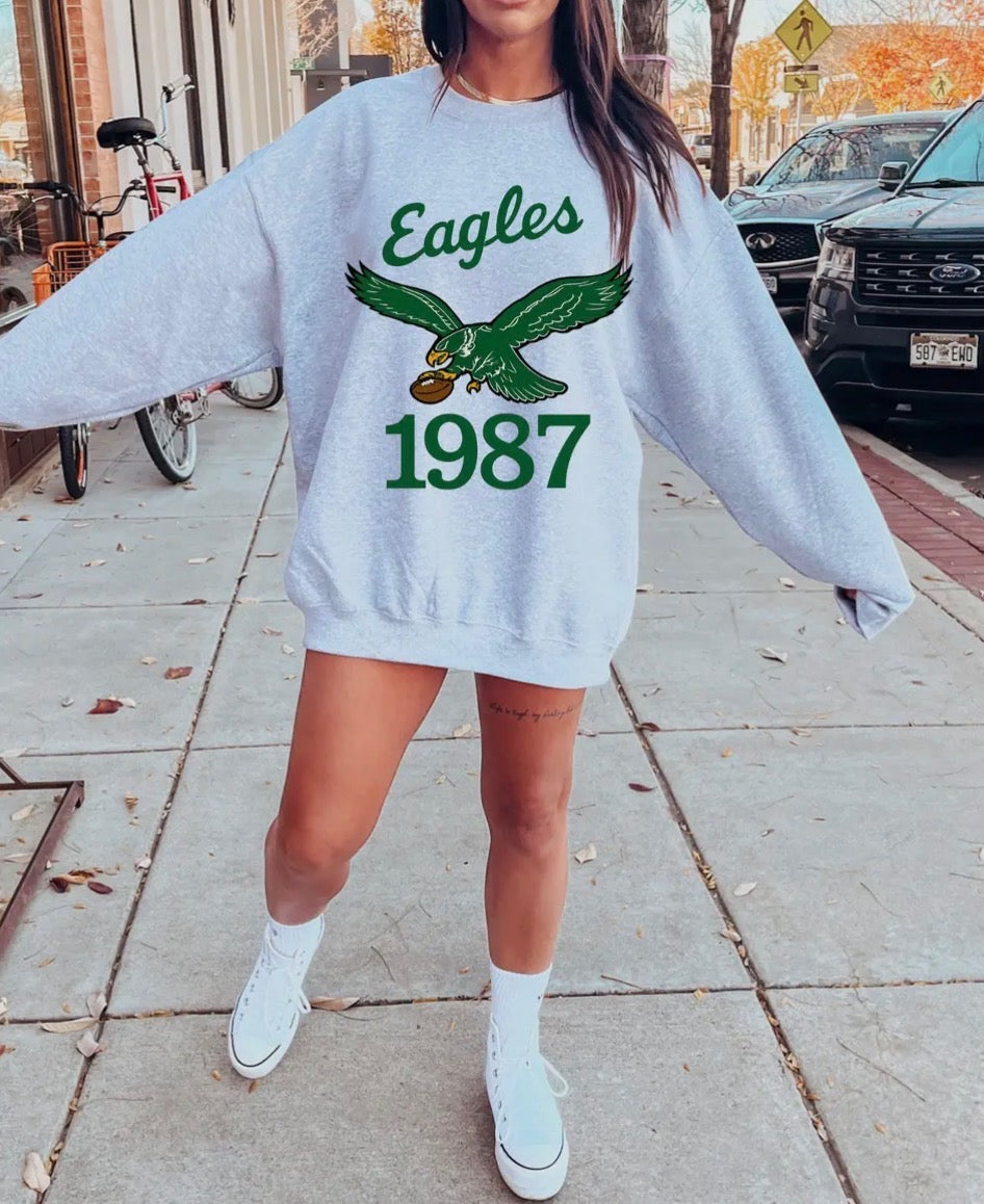 🦅 1987 Sweatshirt