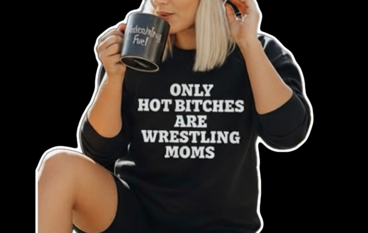 ONLY HOT MOMS WATCH WRESTLING