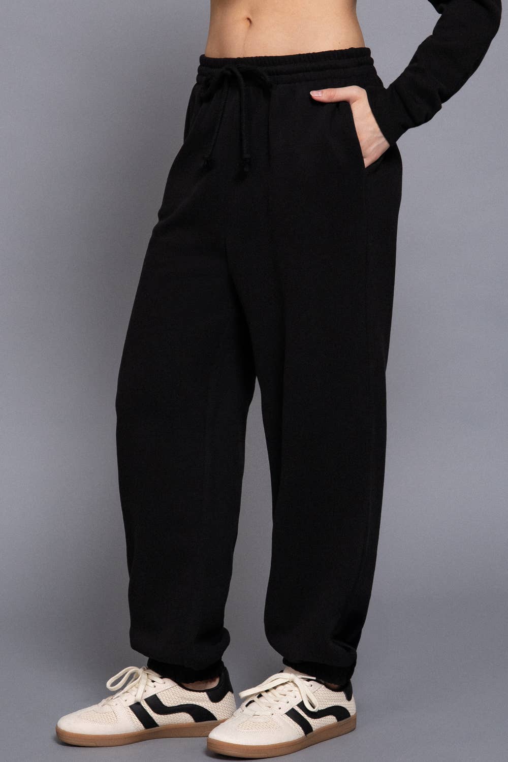 Sweats - with them scrunchy bottoms!